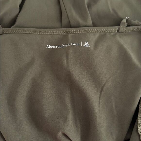 Abercrombie & Fitch Olive Jumpsuit - Picture 7 of 7